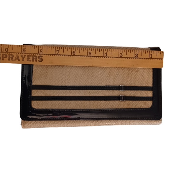 WHITE HOUSE BLACK MARKET Tan Reptile Print Black Patent Leather Tri Fold Wallet - Picture 7 of 7